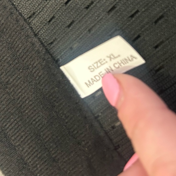 Waist Trainor, size XL, black, 3 adjustable rows of clasp, unbranded - Picture 6 of 6